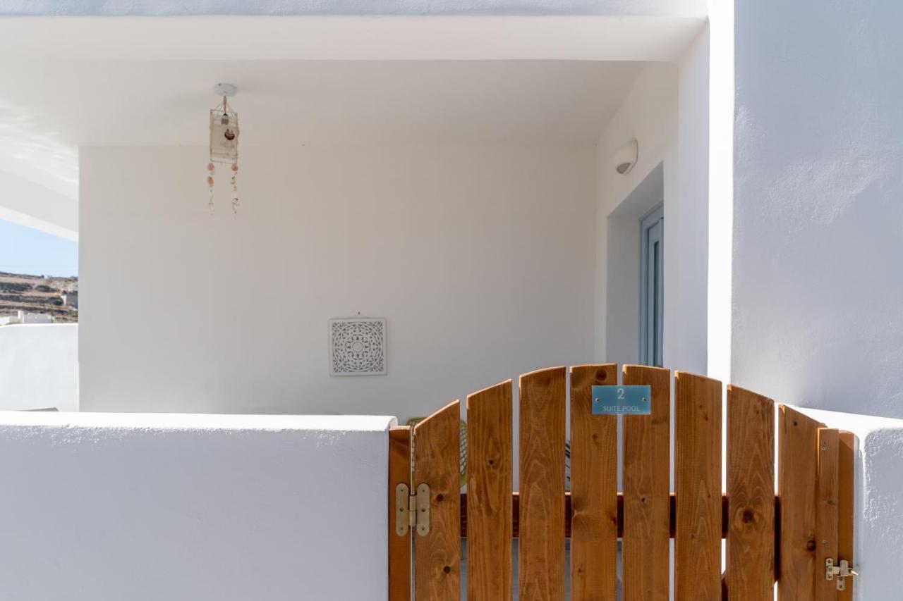 Santorossa Luxury Villas Emporio  エクステリア 写真