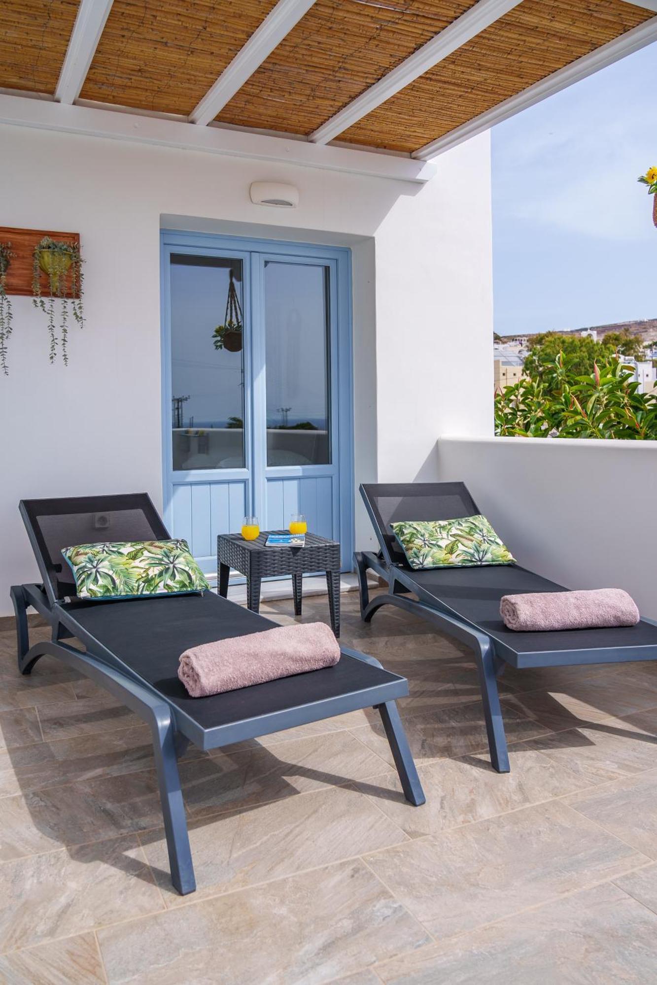 Santorossa Luxury Villas Emporio  エクステリア 写真